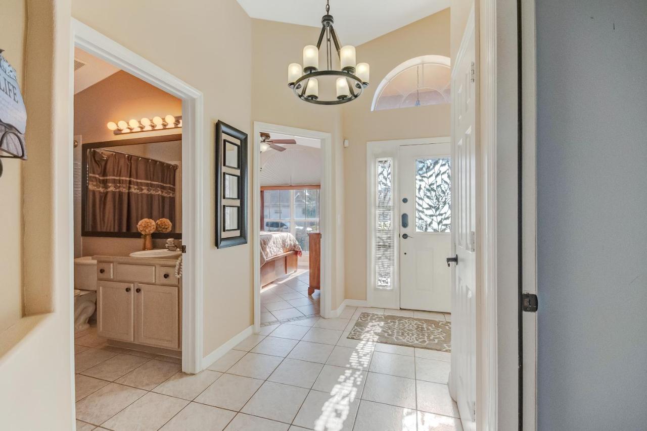 Two Master Bedrooms Pool Home Private Yard オーランド エクステリア 写真