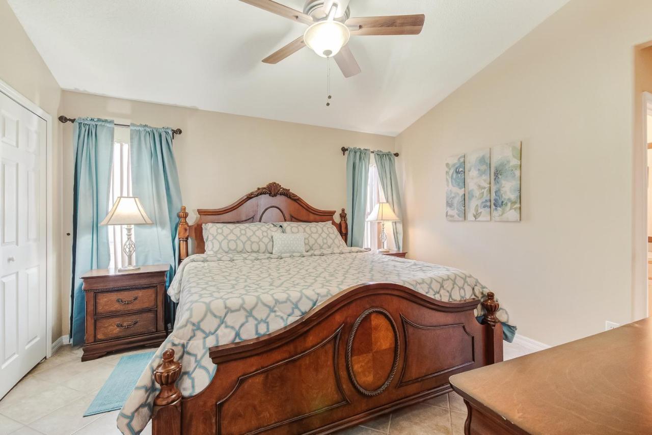 Two Master Bedrooms Pool Home Private Yard オーランド エクステリア 写真